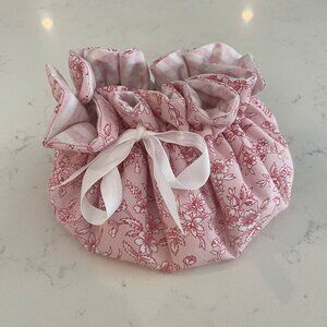 Hearth and Home Hand Crafted Reversible Fabric Tea Cozy Pink & White Sz OS NWOT